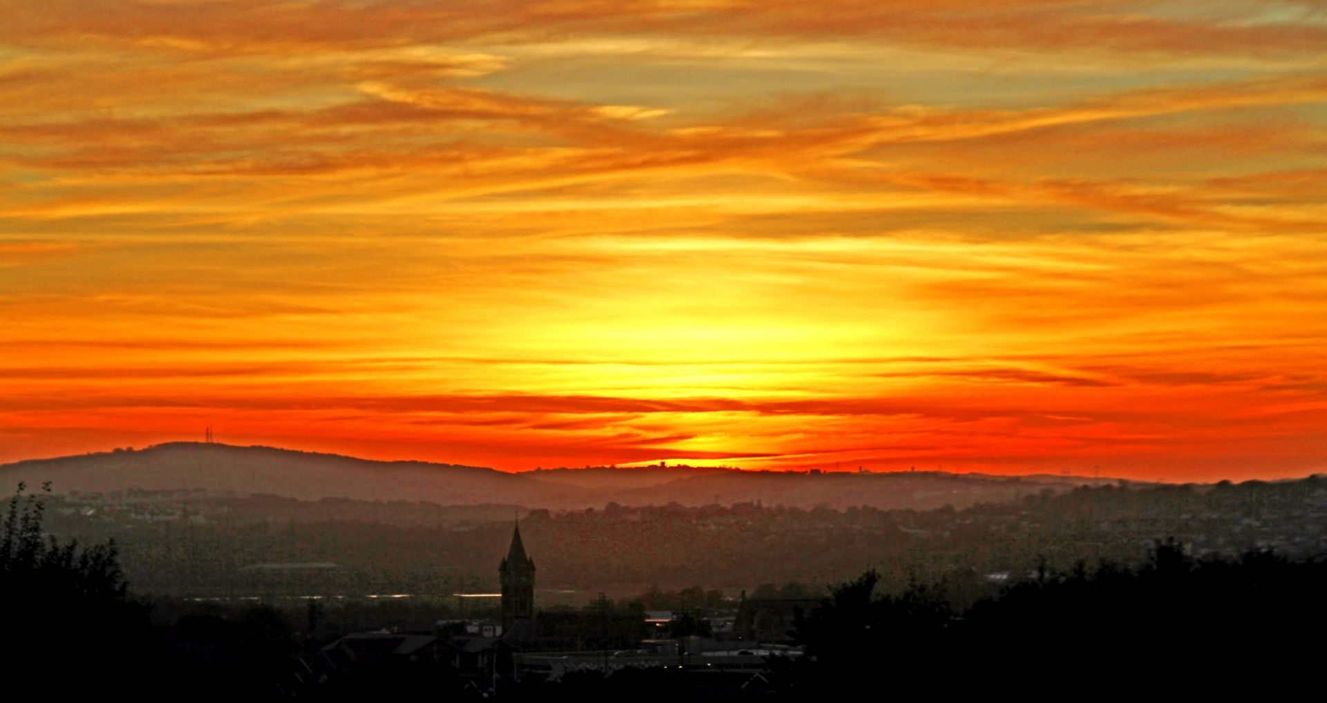 Remarkable Sunset – Resolven District News